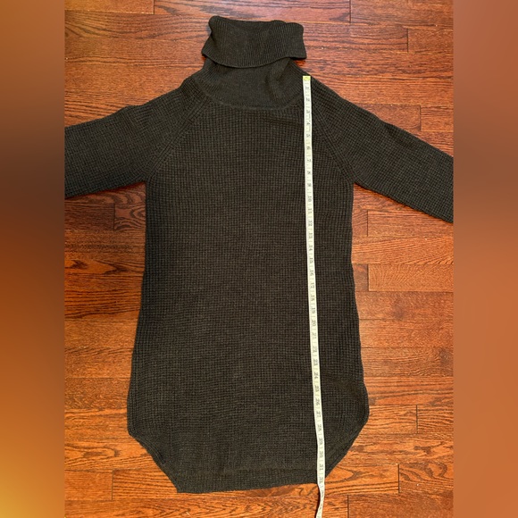 BNWOT Wilfred Free Aritzia Grey Waffle texture Wool turtleneck Sweater Dress XS - Picture 8 of 8